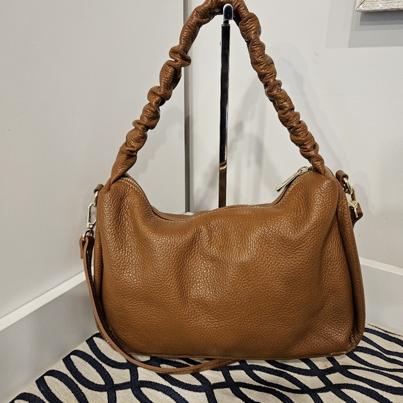 LUANA FERRACUTI Leather ShoulderBag With Ruched Handie Made In Italy Cognac EUC - Picture 3 of 16